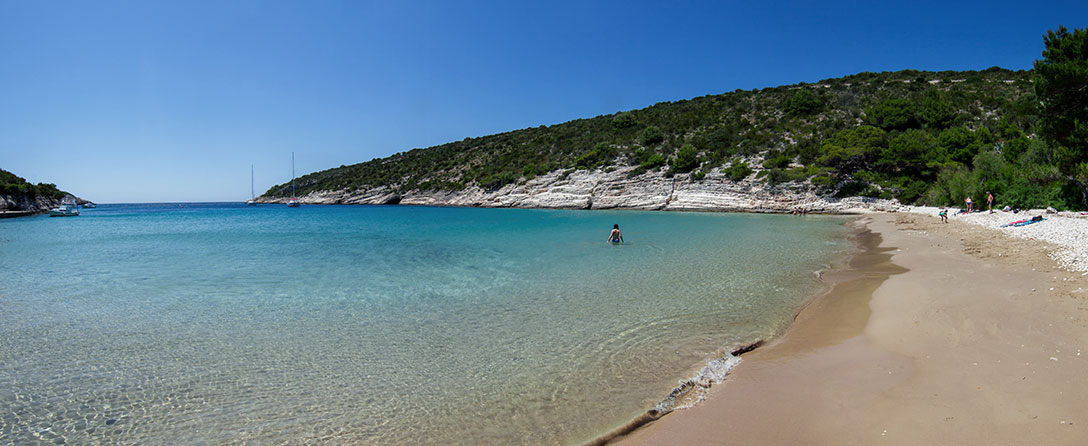 bisevo sandy beaches