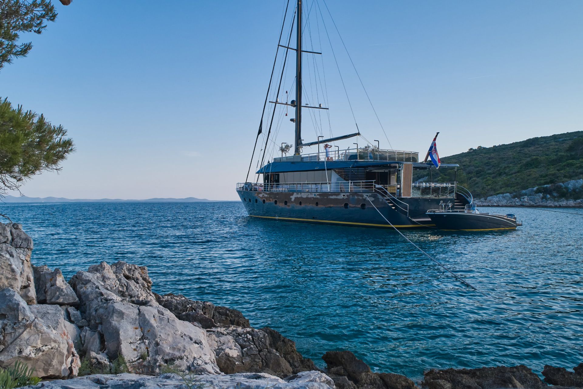 Luxury Sailing Yacht Rara Avis